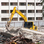 Excavator PC75 Breaker untuk pembongkaran beton proyek konstruksi
