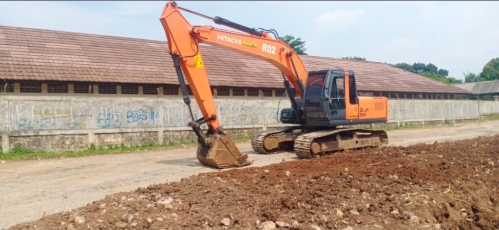 Harga Sewa Excavator Jakarta Timur: Cara Hitung Biaya Proyek Agar Tidak Over Budget