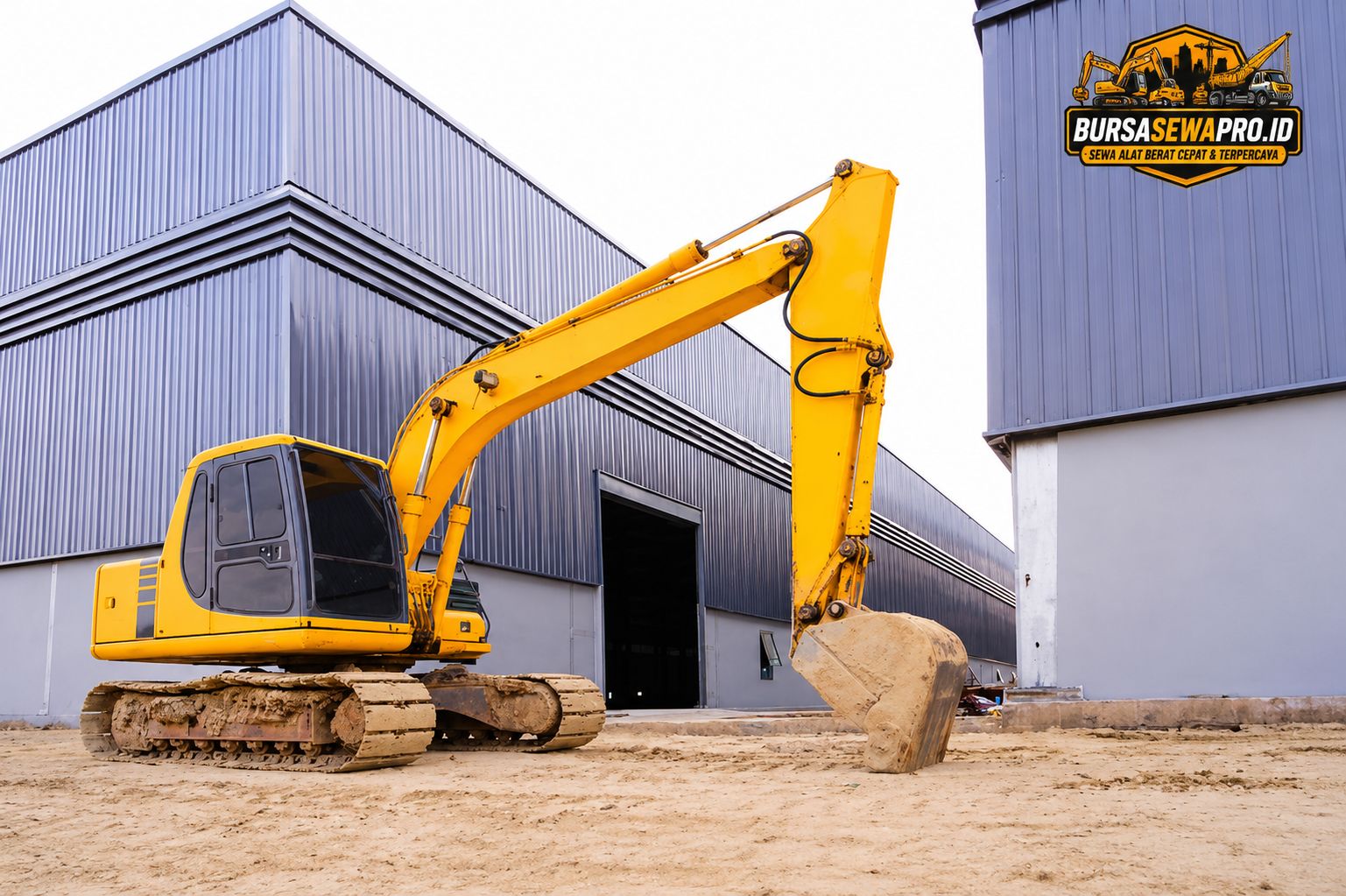 Excavator untuk pembangunan gudang dan area logistik di Cikarang